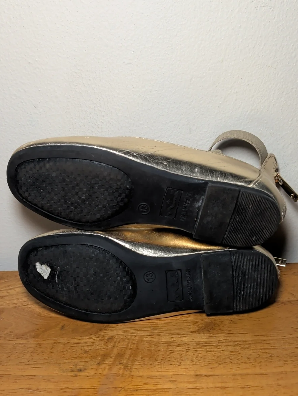 Nina Marissa Metallic Gold Ballet Flats with Elastic Cross-Strap Girls Size 13
